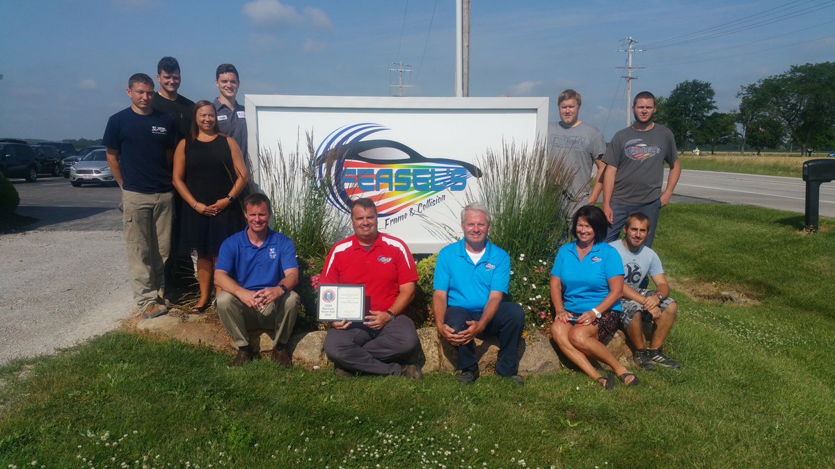 VSCTC's tweet image. Fun morning of delivering the good news that @FeaselsFrame, Clouse Electric, Century Die Company, and Diverse Technology Solutions were named to the @OHschoolboards 2018 Honor Roll! We are thankful for each of them and their crucial role in our success! #BuildingOnExcellence