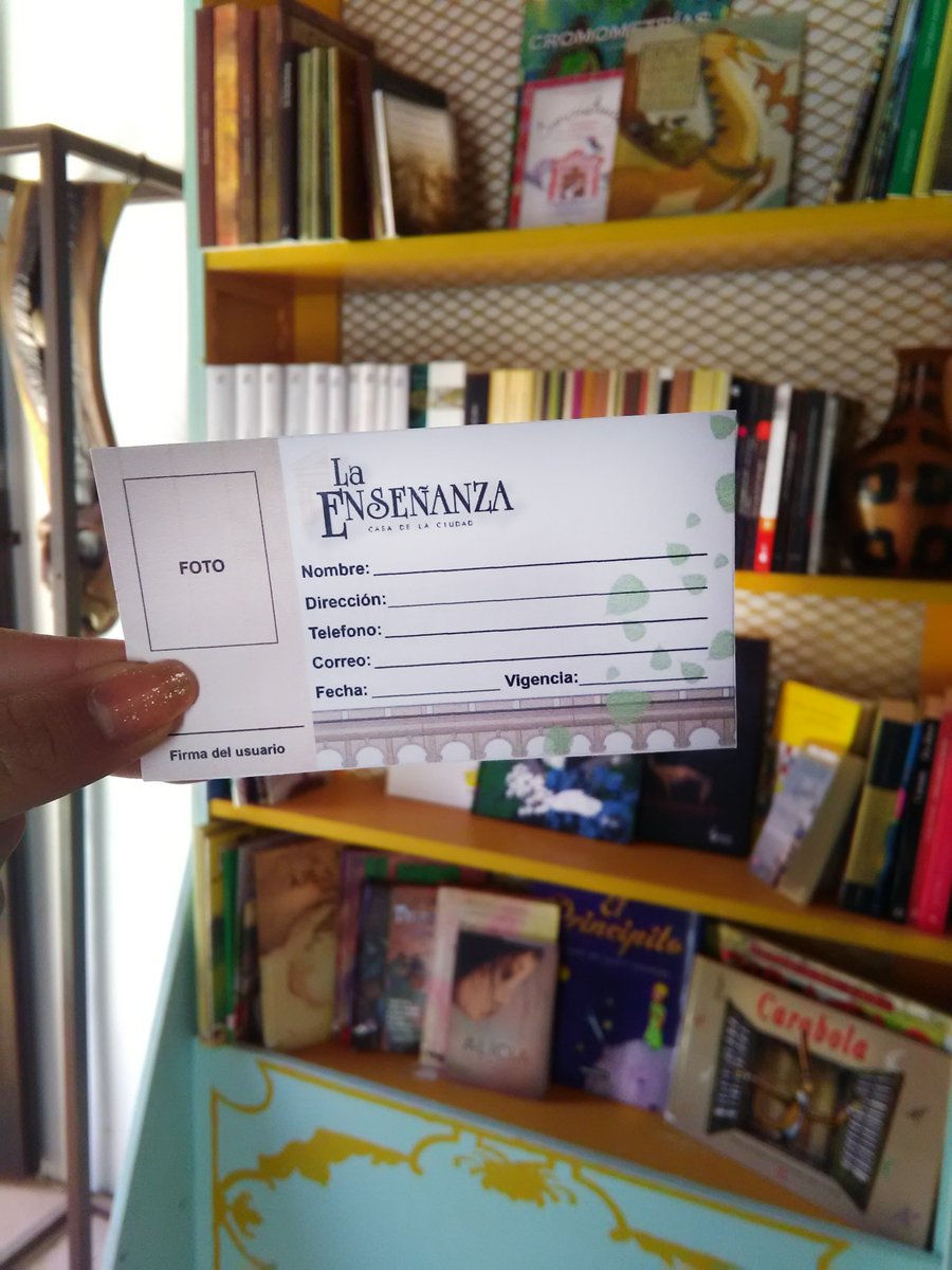 #LunesDeLiteratura ¿Te gusta leer? tenemos una gran variedad de libros para proporcionar en calidad de préstamo, ¡para todas las edades!