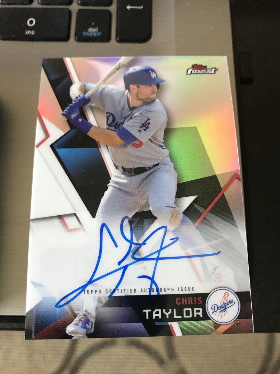 HfxCards's tweet photo. Busted my #2018Finest open. #ShowUsYourHits #DirtyWater #PinstripePride #Dodgers https://t.co/uYyxnU6Ihu