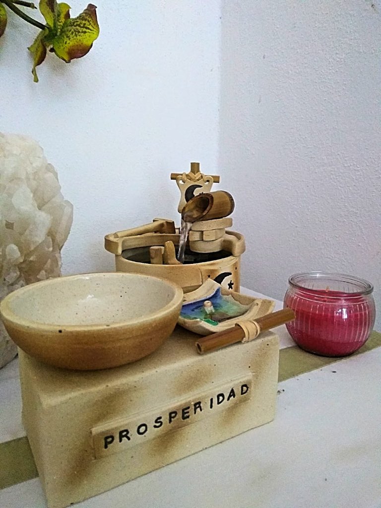Lizzysa's tweet photo. ¿Les conté que fui a darme un masaje en @therapywellnes verdad? Bueno, les diré que fue delicioso, tomé un masaje profundo y mi mamá uno relajante. Aquí un poco de los detalles. #TimeToWellness https://t.co/9K614erof4
