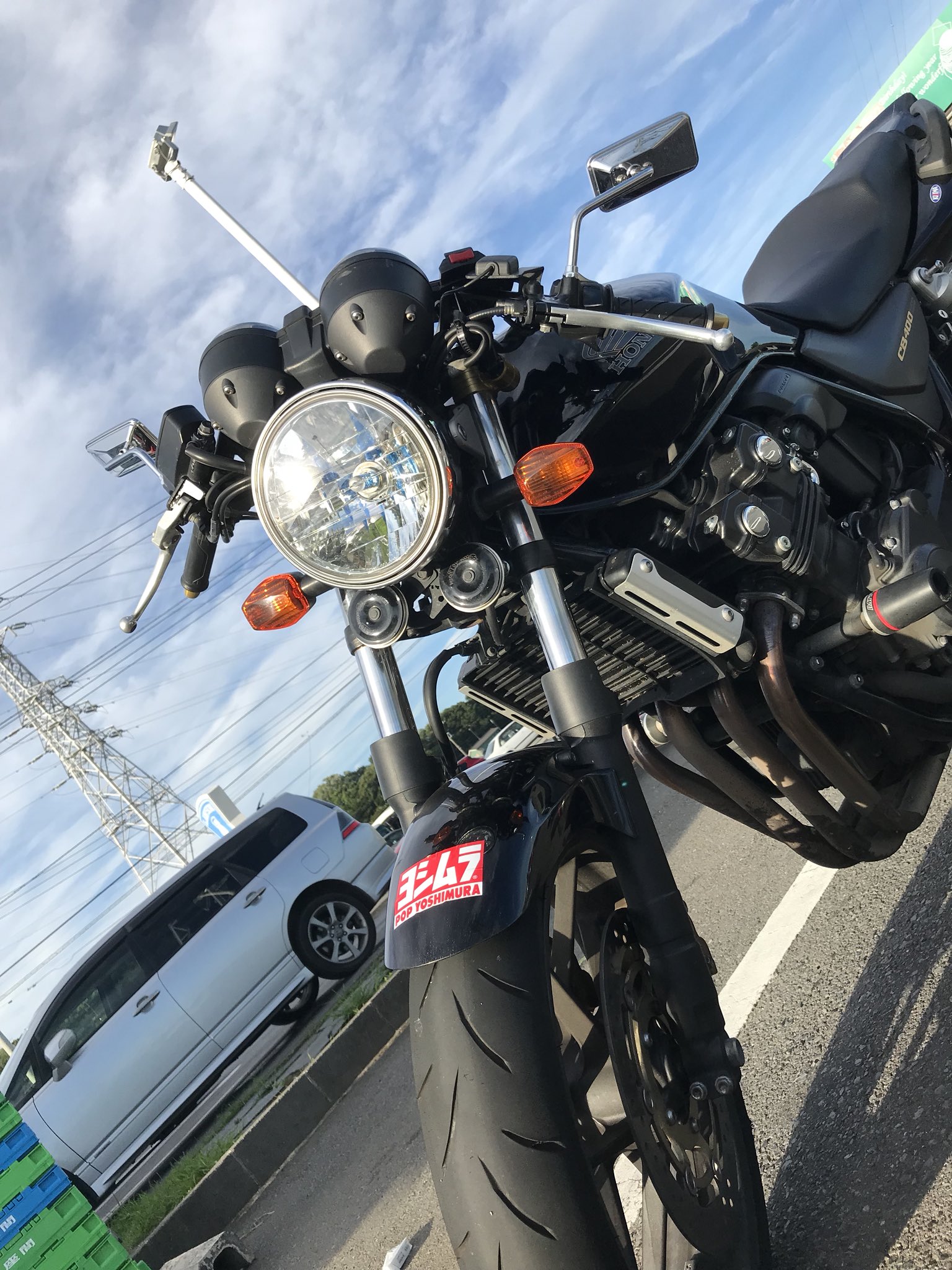 スズキ Cb400sf Nc42に乗ってますー カスタム ヨシムラスリップオン R77j ハリケーンセパハン Cb400sf乗りと繋がりたい 丸目ネイキッドと繋がりたい T Co 2hildje9fo Twitter