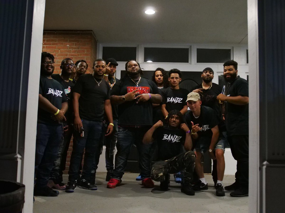 eyeshower_naked's tweet photo. #BAGTEAM #YAOWWW #BANDZBANDZ #FREESTINK #FREETRE #FREEHEAD https://t.co/NhlFISkzve