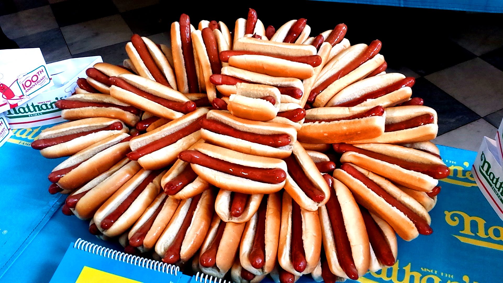 Натанс хот доги