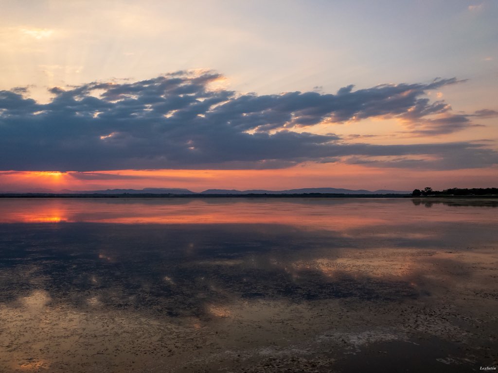Lexlutin66's tweet image. L’étang de Saint Nazaire-Canet en Roussillon...
#landscape #shotoniphone #rawformat #shotwithhalide #PyreneesOrientales #Occitanie