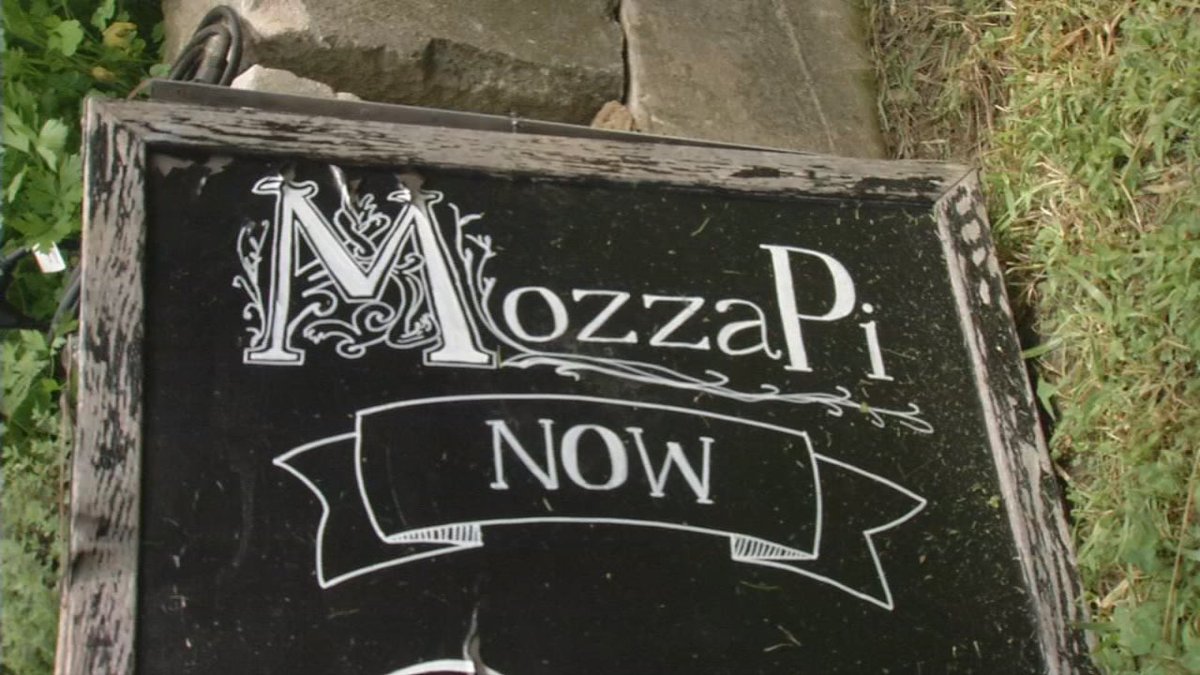 WDRBNews's tweet image. .@MozzaPi is looking to expand to a second location in Irish Hill: wdrb.news/2KGmGBy