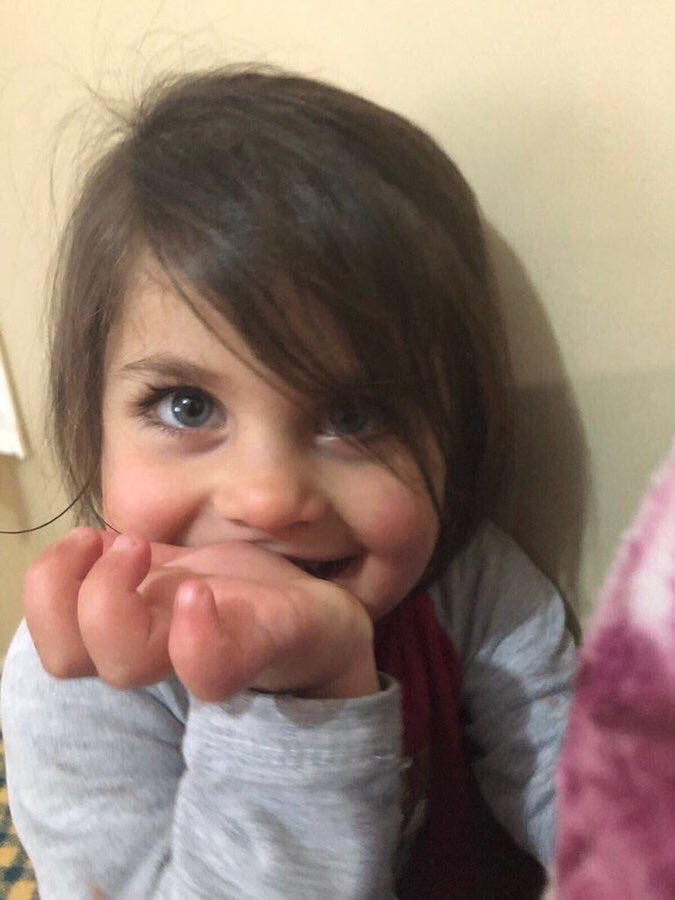 Mavi gözlü masum çocuk sen henüz melekken sana nasıl kıydılar Sana kıyanların Allah belasını versin #leyla