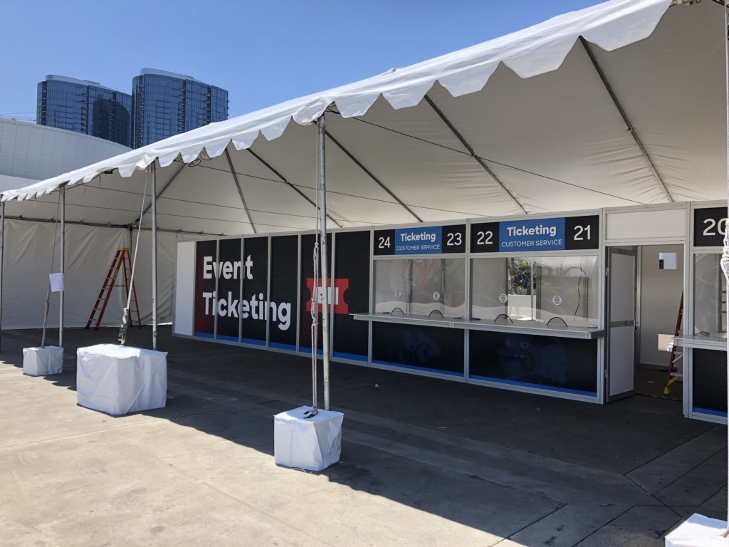 JanetL28's tweet photo. Counting down the hours till opening! @AnimeExpo #AX2018 @ShepardExpo https://t.co/0YyASHnThZ