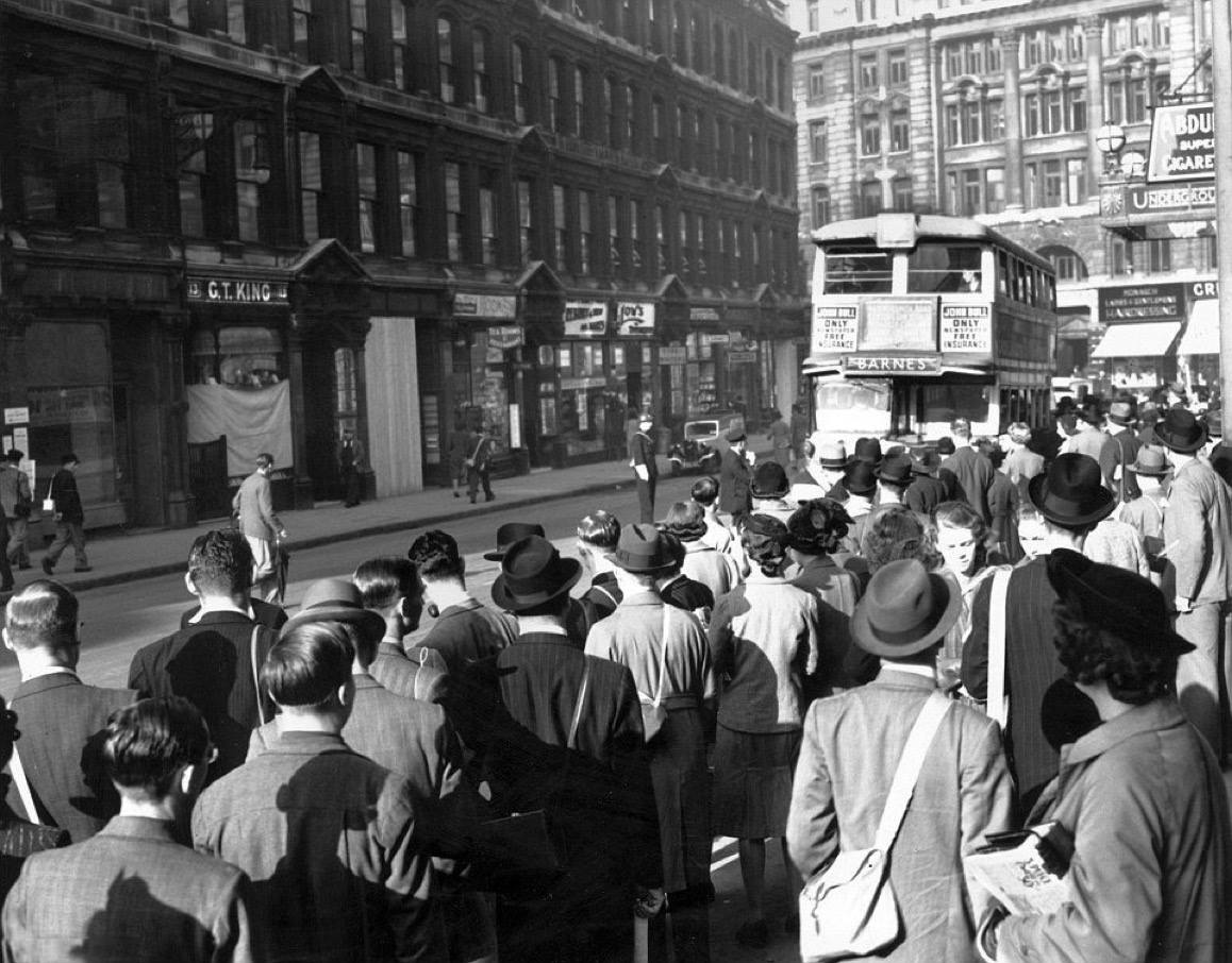 David On Twitter Waiting For Buses Outside Liverpool Street Station 1939 London David On Twitter Waiting For Buses Outside Liverpool Street Station 1939 London