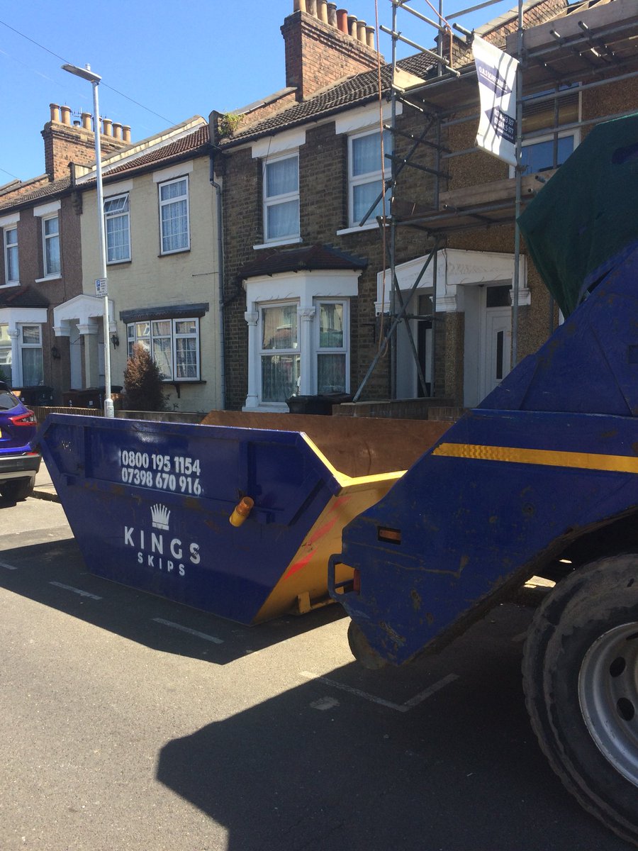 KingsSkip's tweet image. KINGS SKIP HIRE all size skips available call our office for a free no obligations quote 0800 195 1154 or mobile 07398 670 916