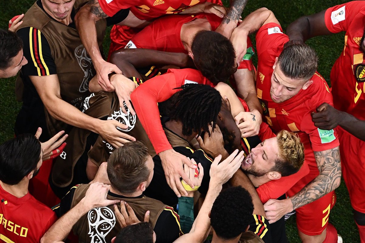futtmais's tweet photo. 48' Bélgica 0x1 Japão
52' Bélgica 0x2 Japão
69' Bélgica 1x2 Japão
74' Bélgica 2x2 Japão
94' Bélgica 3x2 Japão

QUE DEUS PERDOE QUEM NÃO GOSTE DA COPA DO MUNDO! https://t.co/t6p2UvUhgS