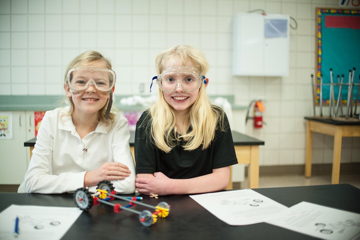 CSCOE_MN's tweet photo. We love our new cover photo: it represents the reason our schools are dedicated to providing a world-class education in STEM, as in all subjects. It all comes back to the students! Do you have a photo that represents excellence in education? #ExcellenceInEducation #CatholicSTEM https://t.co/4fSCF3VuU3