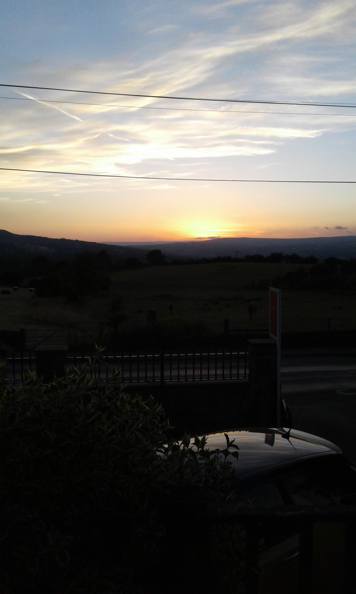 JumpingWaterJet's tweet image. Great weather,  but it's good to cool down