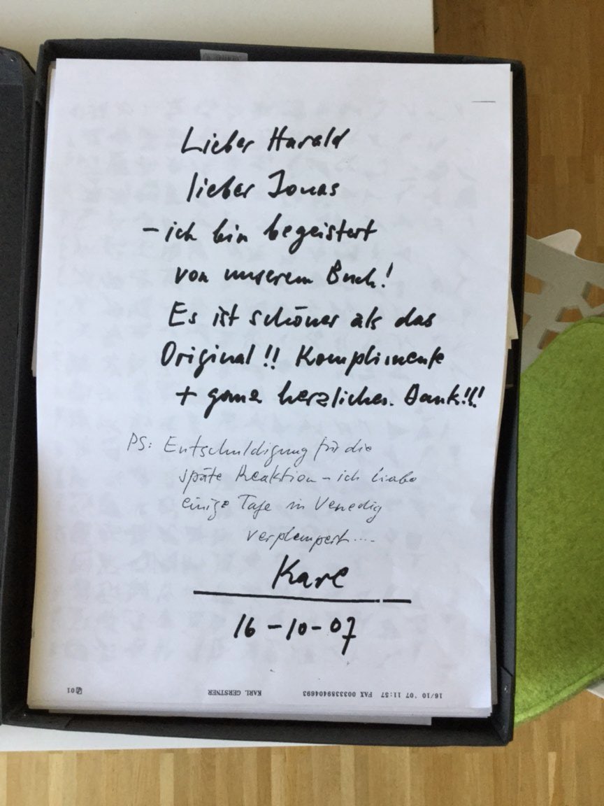 HaraldGeisler's tweet photo. Today would have been Karl Gerstner‘s 88th birthday.11 yrs ago I published a book about his work, an updated version of his 1964-Designing Programmes. Today my project partner Jonas send me Karl’s fax from 2007 saying how much he likes the work.
#karlgerstner #designingprogrammes https://t.co/aVA0WxtLZN