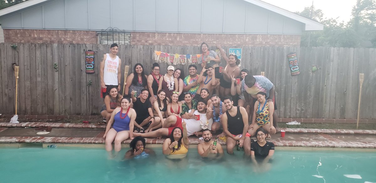 eldannyhtx's tweet photo. Yesterday was so much fun! Thank you guys for coming out and celebrating with me! #22af https://t.co/cCsYr0JYb4