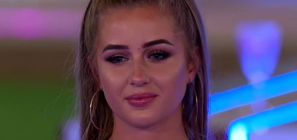Josh doesn’t love you but a whole country does #LoveIsland