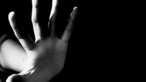 yeguasef_'s tweet photo. Çocuk deyince akla oyun gelir salıncak gelir uçurtma gelir güzellik gelir ölüm gelmez 4 yaşında bir çocuğun adı ölümle yanyana gelmez ne istediniz lan o yavrucuklardan Allah topunuzun belasını versin iğrenç yaratıklar
#LeylaAydemir #Leyla #idamİSTİYORUZ #Eylül https://t.co/4ZrLf9303C