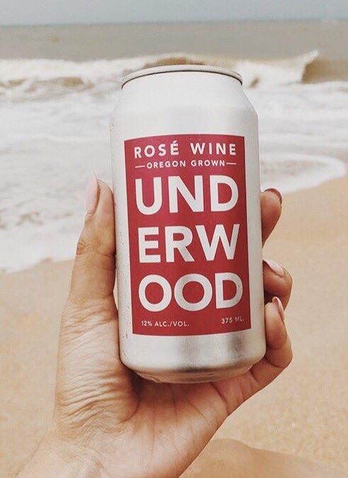 freshandcousa's tweet photo. Cheers to the fact that our Pier 62 location now carries #wine and #beer😎. #ItsaLituation #NYC #rosé @unionwine https://t.co/ukIkiphUVO