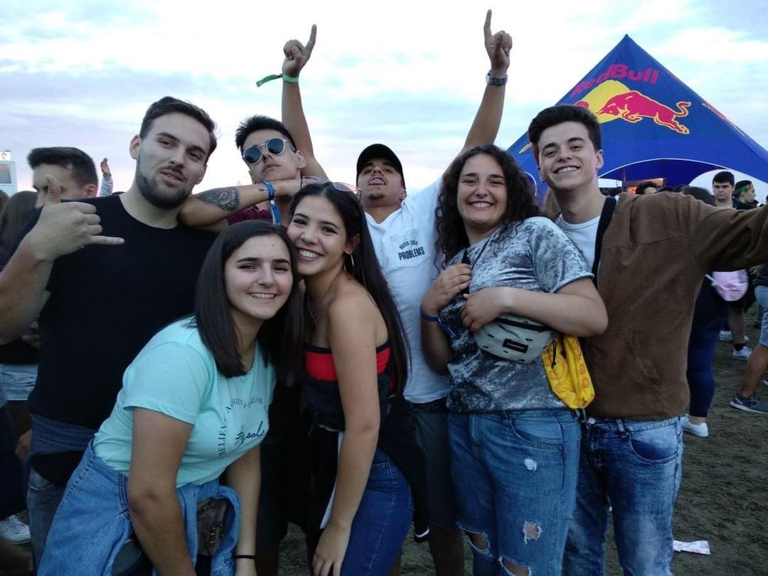 Luiccii's tweet photo. Memórias que vao ficar para sempre! #EDPBeachParty https://t.co/nV0tklDBRu