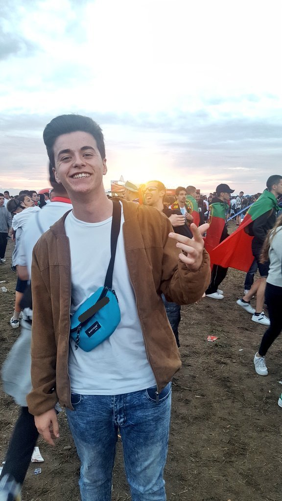 Luiccii's tweet photo. Memórias que vao ficar para sempre! #EDPBeachParty https://t.co/nV0tklDBRu