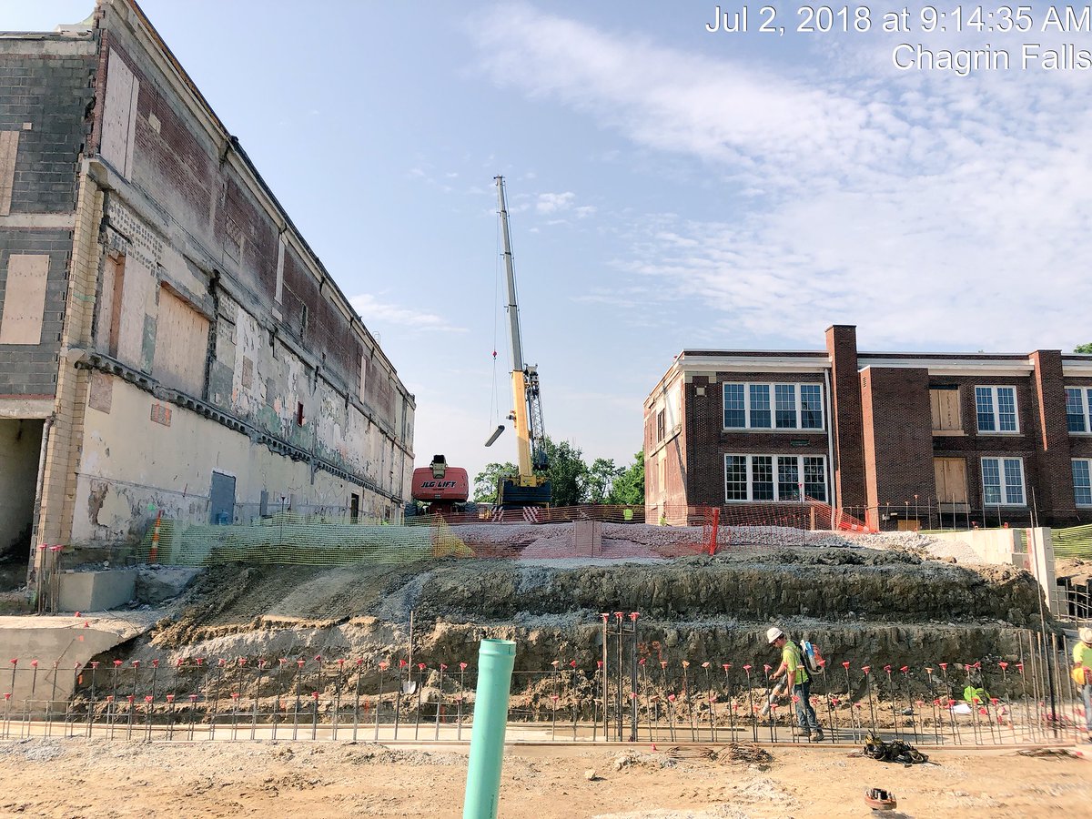 ChrisWoofter's tweet photo. Progress continues for critical path construction as steel is begins to be set on foundation & concrete #buildingSolid #CFconsruct #cfevs #organizedSite https://t.co/xzsdhLiAIl