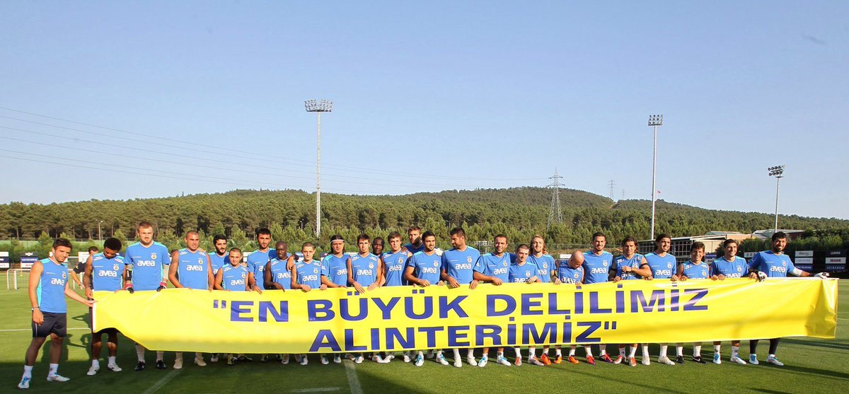siyahcoraplilar's tweet photo. 3 Temmuz 2011'de yıkamadınız, 4 Nisan 2015'de öldüremediniz. 

#3Temmuz2011 https://t.co/JFCbWKxNMw