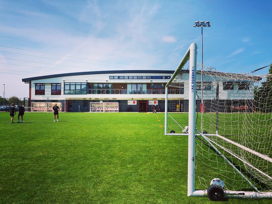 The 6 days on Female @FAWCoachEd /UEFA B Licence has been intense, exciting and an amazing experience! Privilege studying and spending time with a wonderful group of women. Thanks @nicanderson27 @MattyClem7 @SaraHilton @GuyH3 @LawrenceWFT for your support this week! #heretolearn