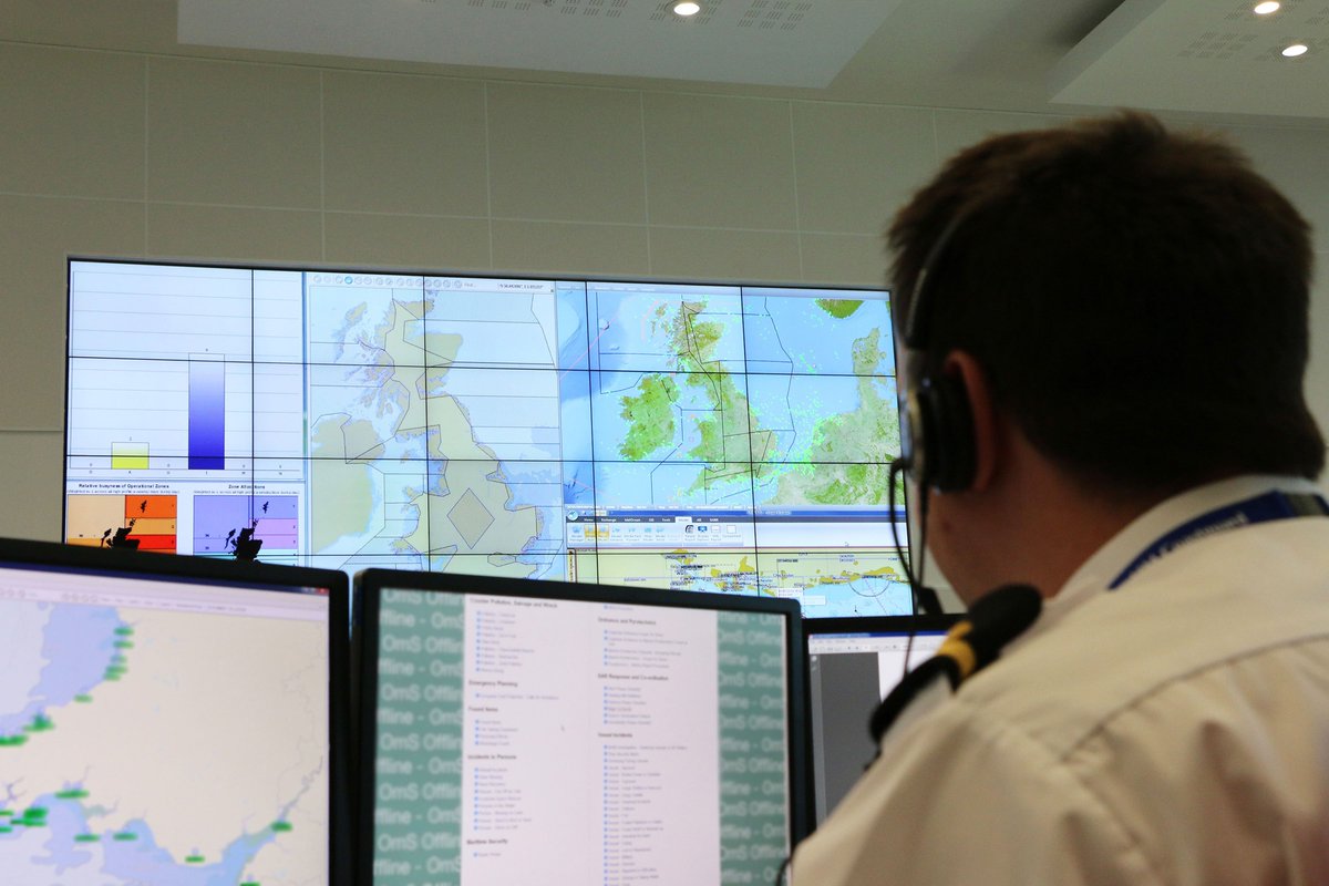 MCA_media's tweet image. More than 15 people have had to be rescued this evening along the south coast. Common denominator? They were all using inflatables. Please leave them at home - they&apos;re NOT for the sea. #999 hmcoastguard.blogspot.com/2018/07/leave-…