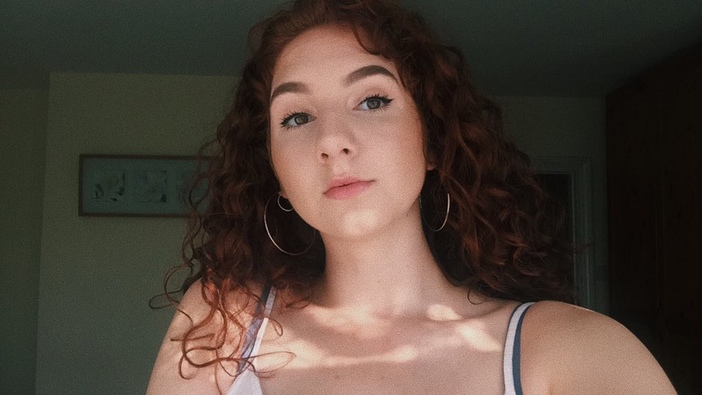 https_goaway's tweet image. happy tuesday my loves ! &amp;lt;3

#TuesdaySelfie #DolanTwinsTuesday