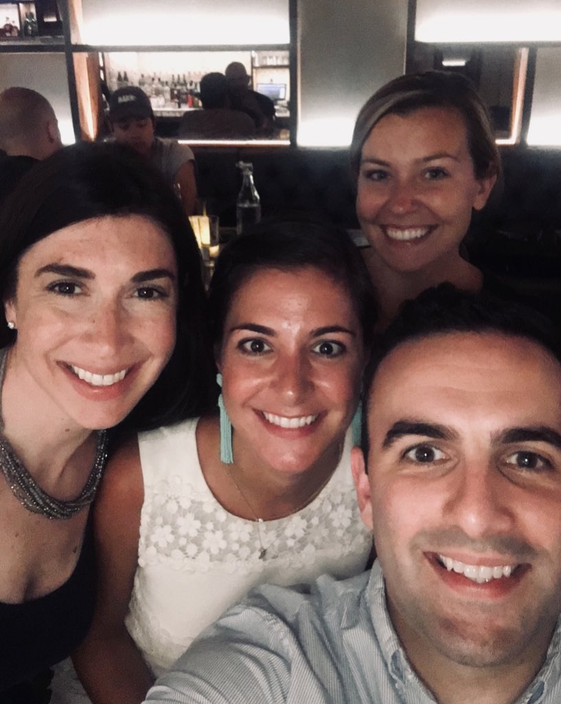 amandafarrell08's tweet photo. Friends @ first tweet 😍 https://t.co/vaL8irzkFc
