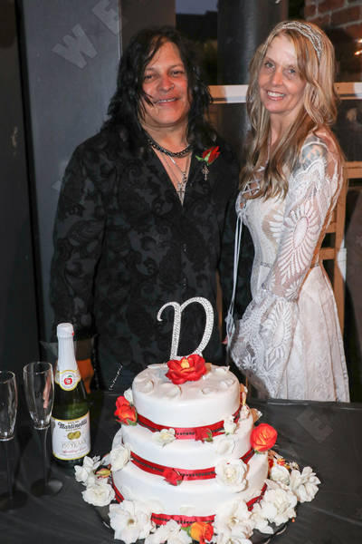 YMAssociates's tweet photo. Media Coverage-Wenn Celebrity Photos captures Rock &amp; Roll Drummer from #SixGunSal Joey &amp; Linda Durant Wedding Celebration at the #RainbowHollywood
See all photos: https://t.co/LD84ciIWyf 
#SouthernRock #RockandRoll #WeddingCelebration #MrandMrsDurant  #LeifGarret #Drummer  #YMPR https://t.co/M4620CPUGS
