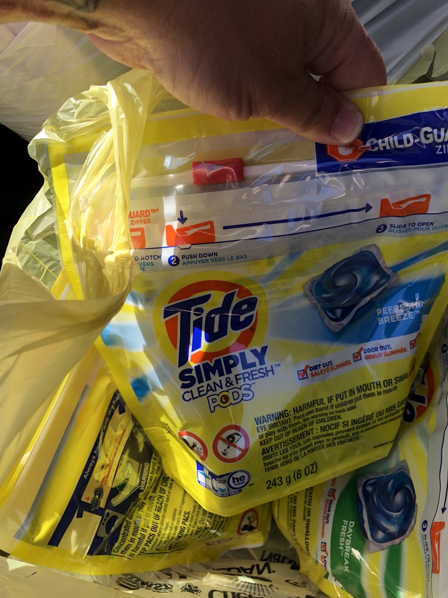 SavingStranger's tweet image. Laundry pods for the Teen Homeless Shelter #SavingthePerfectStranger #homeless #Compassion