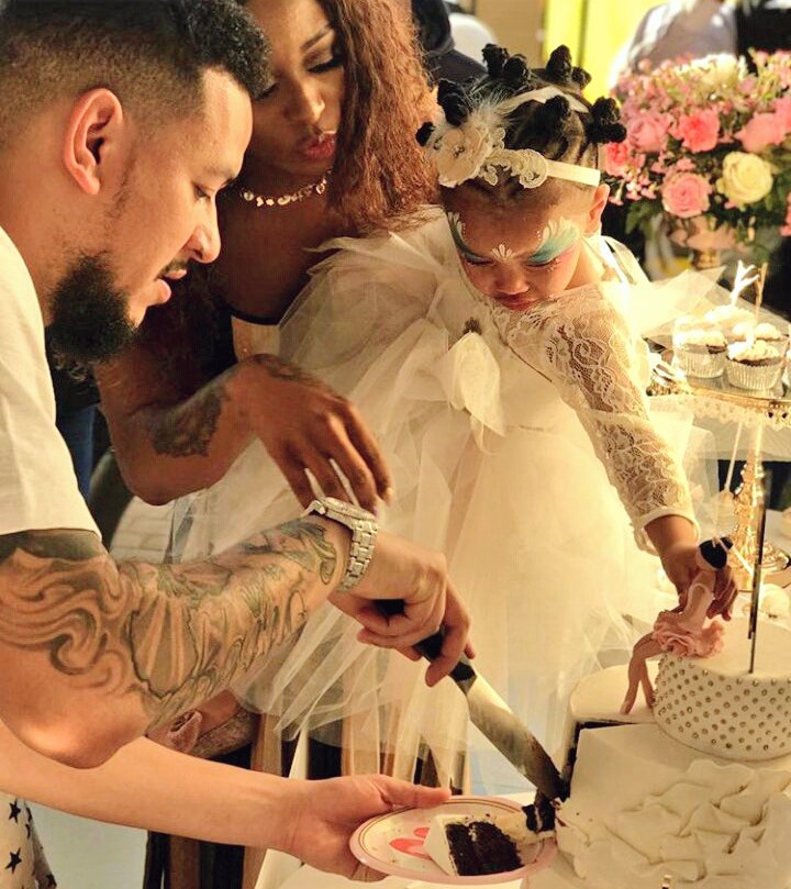 Blaqfaith_HQ's tweet photo. Child of The Nation.❤ #TouchMyBlood https://t.co/M4taXyY9iv