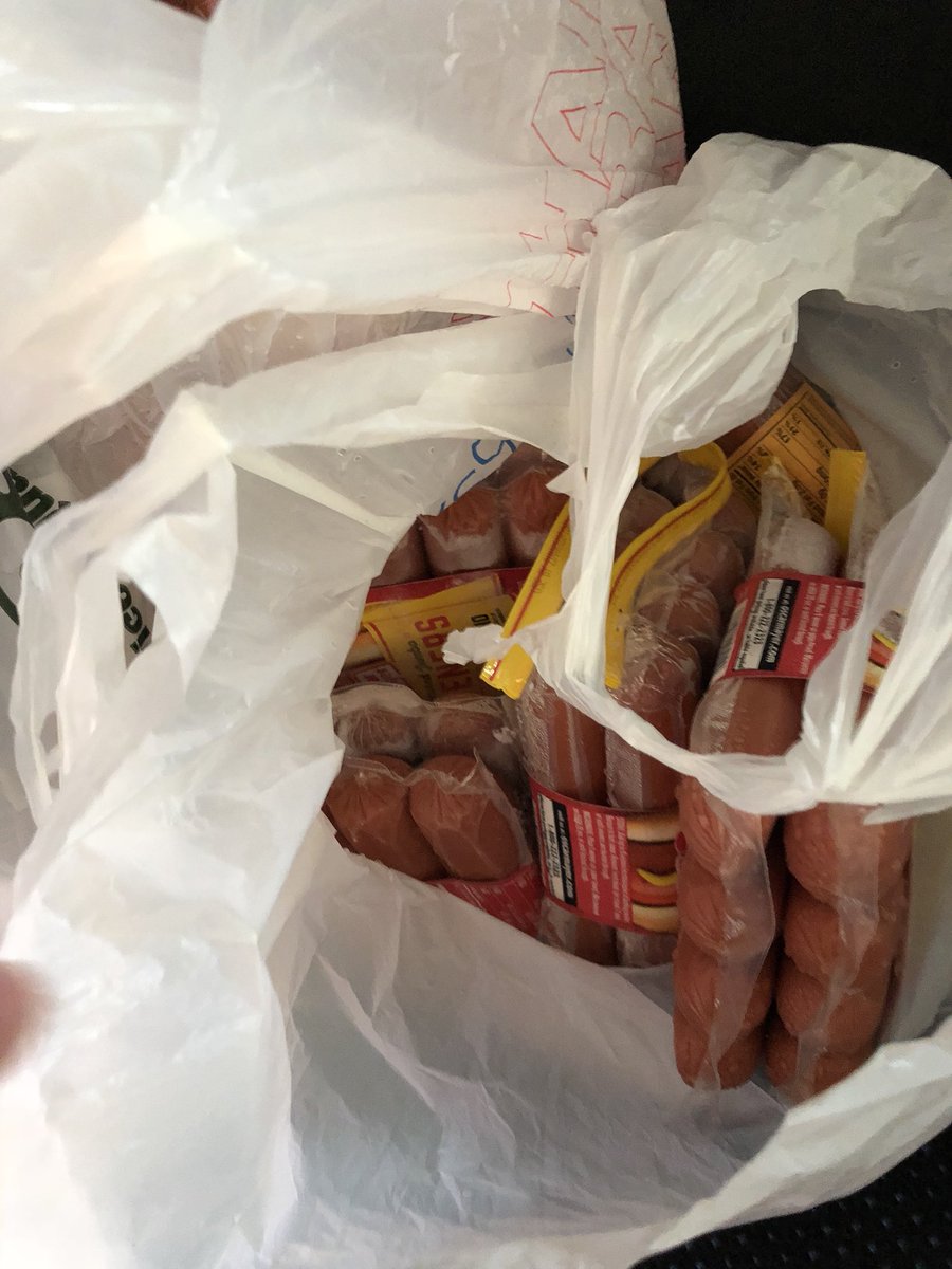 SavingStranger's tweet image. Food Blessings for the Homeless. Score. #SavingthePerfectStranger  #Homelessness #compassion #EllenDegeneres