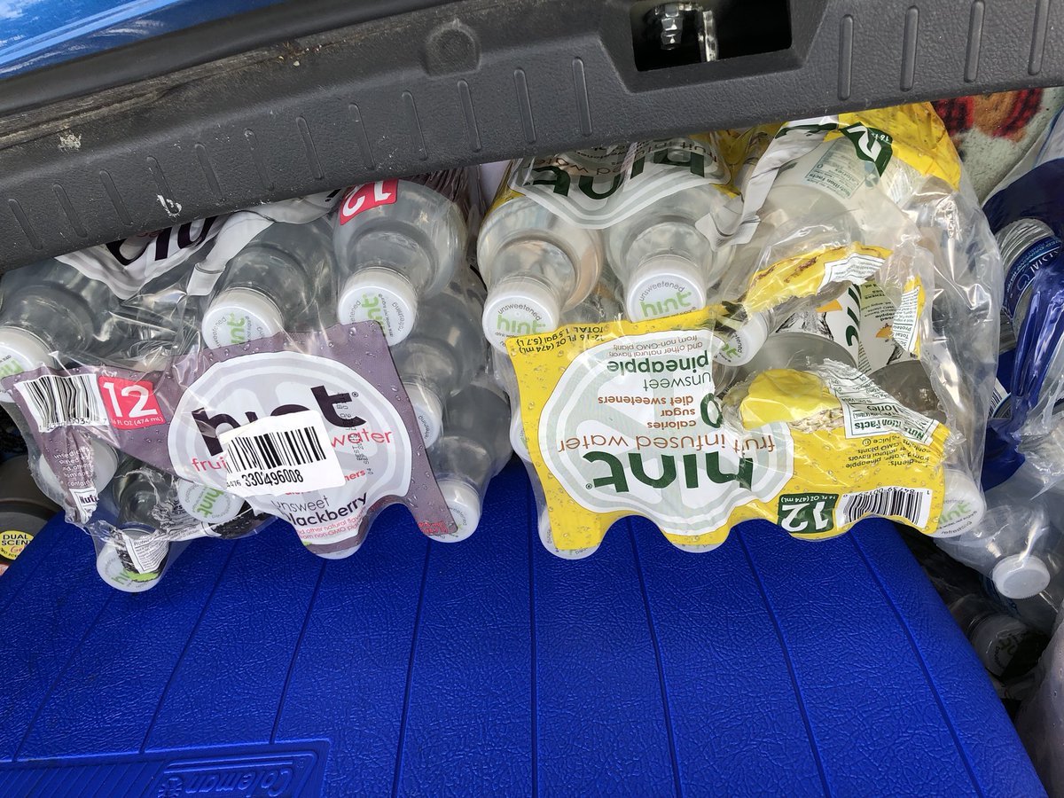 SavingStranger's tweet image. Food Blessings for the Homeless. Score. #SavingthePerfectStranger  #Homelessness #compassion #EllenDegeneres