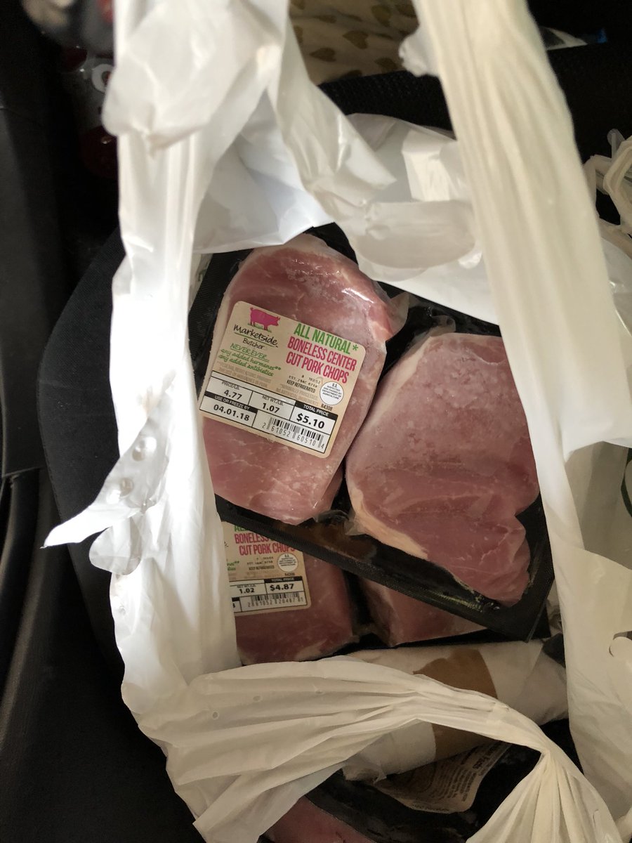 SavingStranger's tweet image. Food Blessings for the Homeless. Score. #SavingthePerfectStranger  #Homelessness #compassion #EllenDegeneres