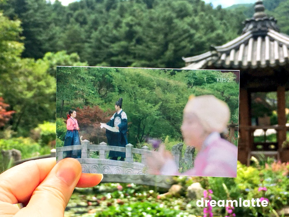 #알고싶으냐?😏
#구르미그린달빛 1화와 3화 촬영지인 #아침고요수목원. #코카콜라 촬영지와 인근이니 함께 투어하시면 좋을 듯 싶습니다. 마침 가장 좋아하는 꽃 #수국전시회 중이라 꽃구경도 가득했네요.  #간만에이영투어
<a href="/BOGUMMY/">박보검</a> <a href="/bogummytour/">보검투어</a>