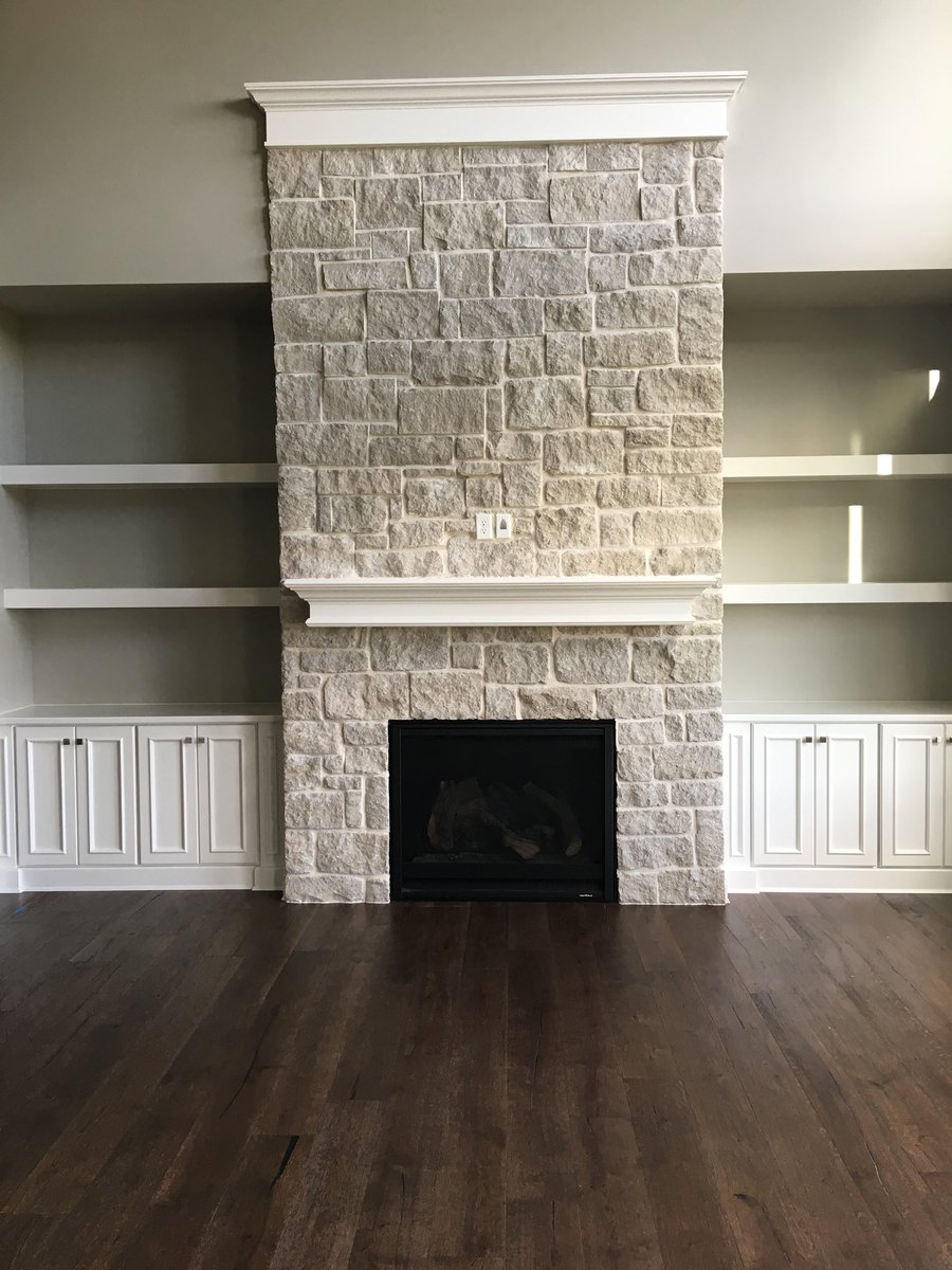 kansasfireplace's tweet photo. .@HeatandGlo 8000 fireplace with stone!  This could be your living room.  Call us #fireplace #LivingRoom https://t.co/80HNt86i0q