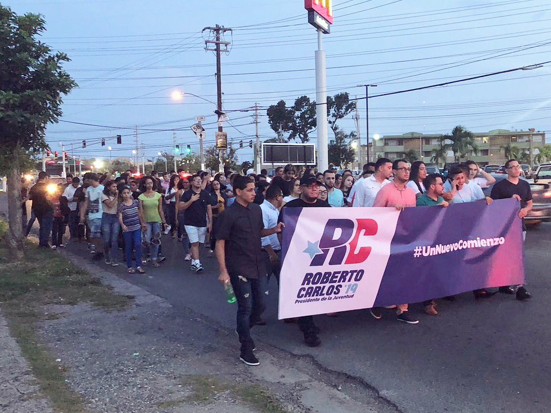 LcdoRCP's tweet photo. La Juventud del @pnp_pr en la Region Sur se da cita para recibir a @ricardorossello y @mayitaalcaldesa en el Señorial. #UnNuevoComienzo #RCPresidente @sansoel https://t.co/vLvpKzQx46
