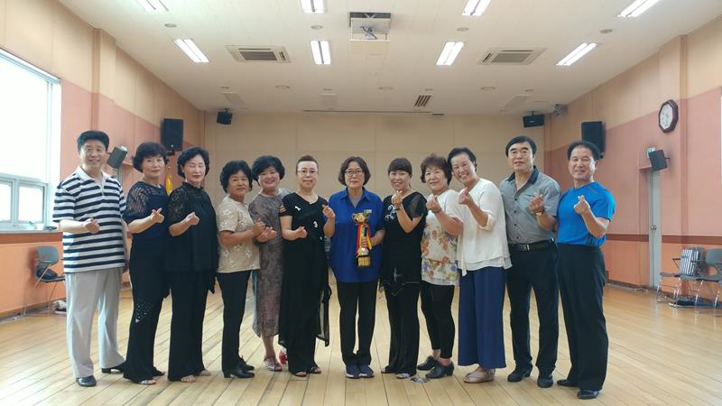 들뢰즈님 tweet media