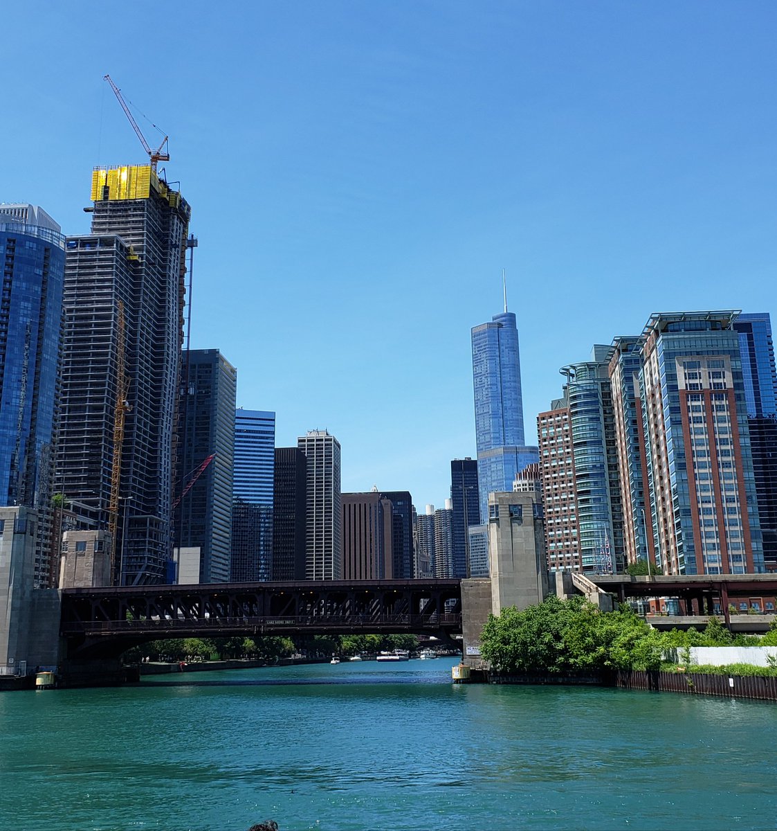 CHICAGO Vista Tower 363m 1191ft 101 fl T/O Page 43