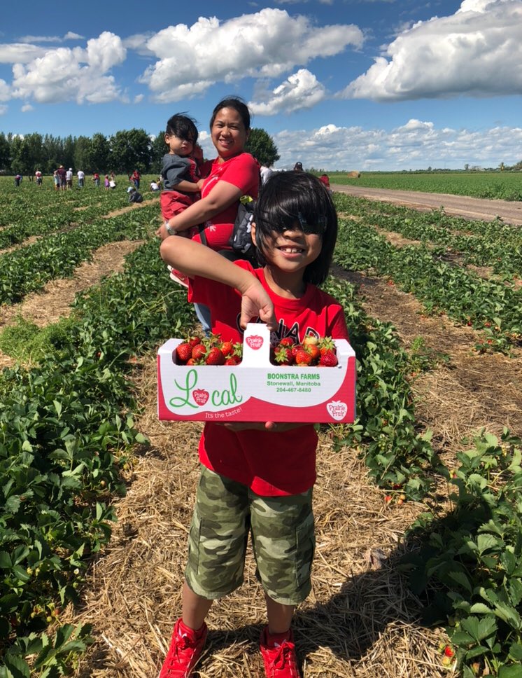 megrabanzo's tweet photo. 🍓🍓🍓🍓🍓 https://t.co/F4muNJmmbT