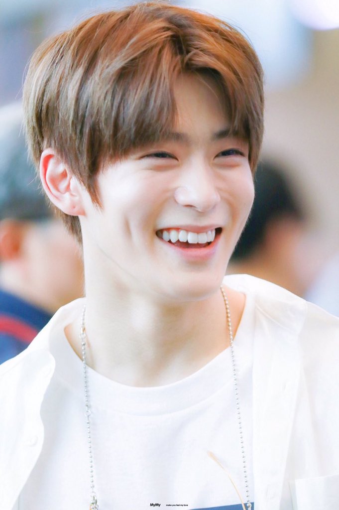 12 Male Kpop Idols Known for Their Dimples – POSTMELON