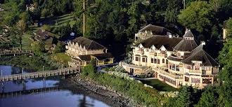 WestCoastWedMag's tweet photo. Venue Spotlight! @painterslodge #vancouverislandweddingvenue #bcweddingvenue #elopements #bcelope #painterslodge https://t.co/9V4kyPMd3q