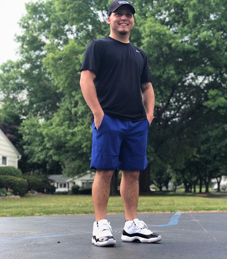 bigballerhoops's tweet photo. 2017 Scoring Champ @JWarren_1 is facing a season threatening injury with a broken hand, has been placed on IR (per @wojespn). #PrayForJustin https://t.co/nrcjjKGwy1