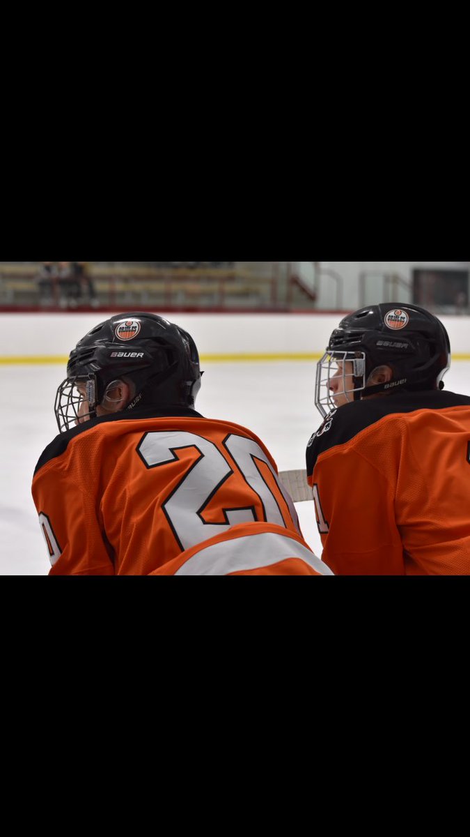micah_beisner's tweet photo. happy birthday to my good looking liney @blakeredding11 love ya brother! Hope it was a good one ! https://t.co/pEd3EW9MHH