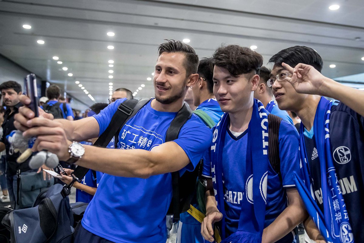 s04_en's tweet photo. What a welcome 💙🇨🇳 https://t.co/8gflp0zNVk