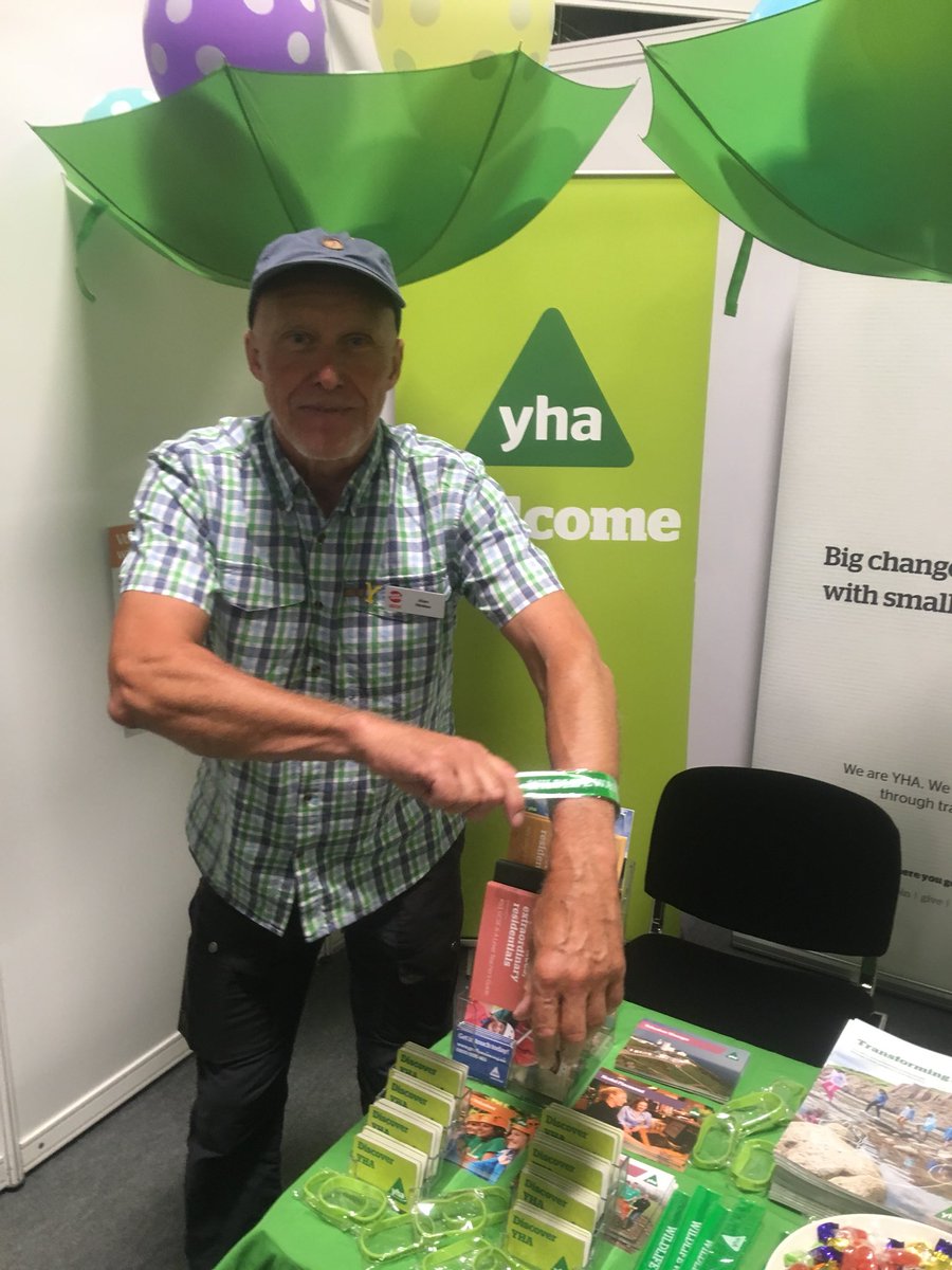 carljforster's tweet photo. YHA Ambassador @alanhinkes dropping by at the OTS in Manchester @jerryyha @JamesBlakeYHA @YHAOfficial https://t.co/n4FaYM60hS