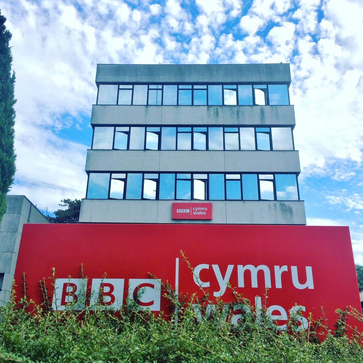 np_jennings's tweet image. Nice to pop into @bbcwales after so long 🏴󠁧󠁢󠁷󠁬󠁳󠁿 #BBCwales #bbccymruwales #broadcasting #television #welshstories #director