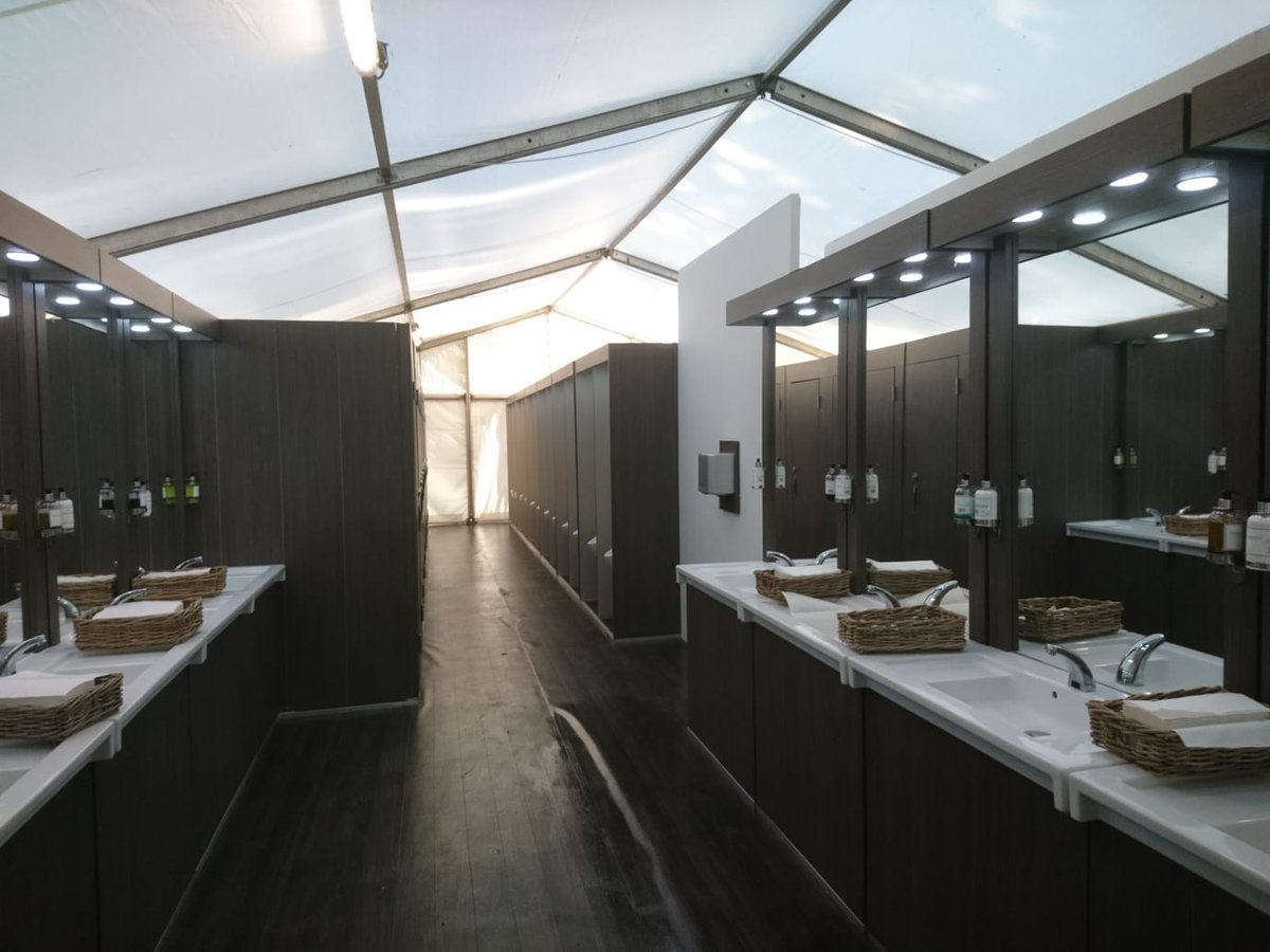 ZooLoos_'s tweet photo. Day 2 of @The_RHS Hampton Court flower show!
You can find our #luxury #ZooVac #toilets on the South side of the show!
π½π§»π»πΉπΌππΊ
#zooloos #zoobells #zooeventsgrouo #rhs #RHSHampton #rhshamptoncourtflowershow #event #eventprofs https://t.co/KJIXjIUHGY