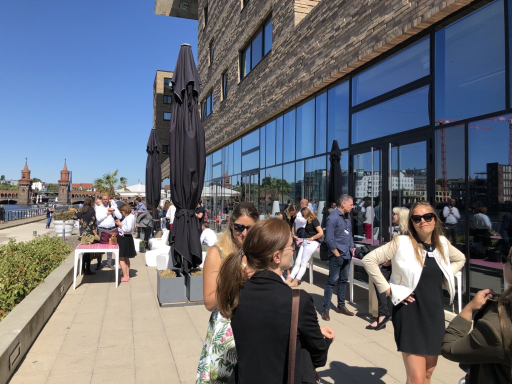 Wir sind da! Wer noch? <a href="/JannEicker/">Jann Eicker</a> #DMD18 #DigitaleTransformation #DigitaleTrends #KI #AI #SoMe #DSGVO #Eprivacy #BigData #SmallData #CustomerCentricity